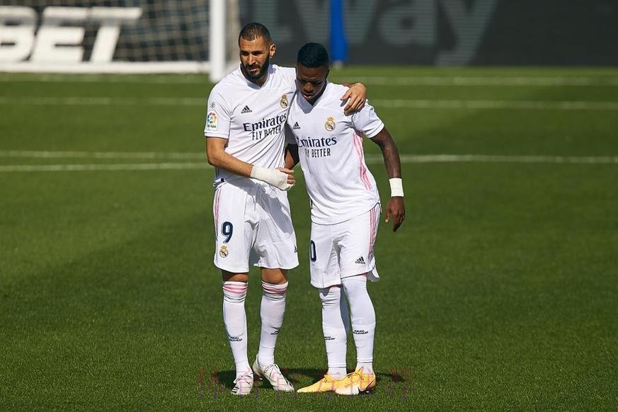 西甲-本泽马2球维尼修斯破门 皇马3-0大胜10分领跑 西甲-本泽马2球维尼修斯破门 皇马3-0大胜10分领跑